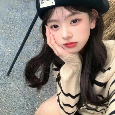 骑着鱼的猫